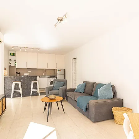 Capistrano Playa, 2 Bedroom & Free Wi-fi * نيرخا