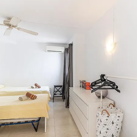 Capistrano Playa, 2 Bedroom & Free Wi-fi * نيرخا