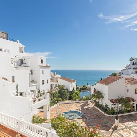 Capistrano Playa, 2 Bedroom & Free Wi-fi * نيرخا