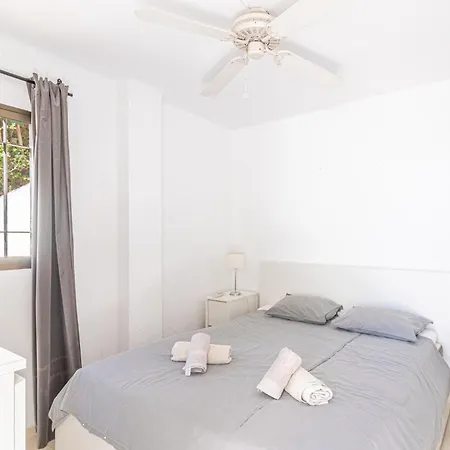 Capistrano Playa, 2 Bedroom & Free Wi-fi شقة نيرخا